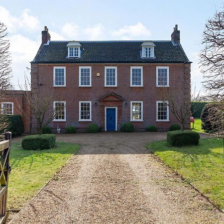 Hemblington Hall Arts And Leisure Ltd South Walsham Exteriör bild
