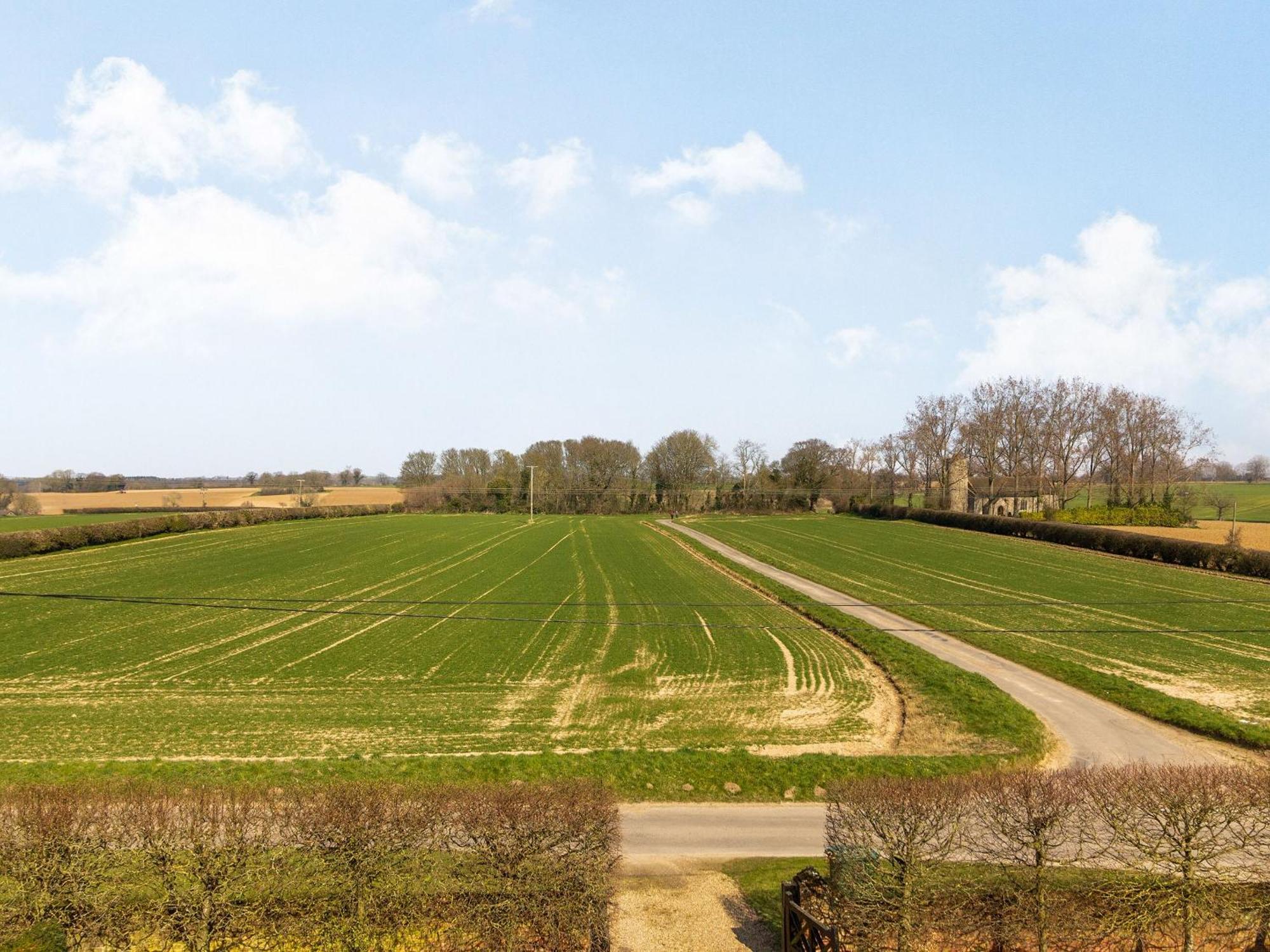 Hemblington Hall Arts And Leisure Ltd South Walsham Exteriör bild